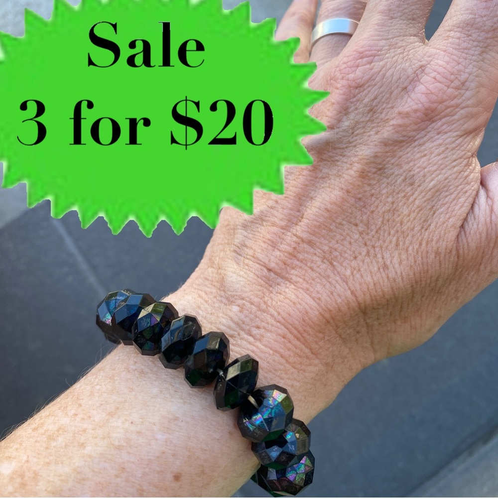 Vintage black bracelet cuff stretch beaded iridescent elastic costume jewelry